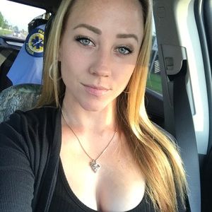 Meet your Posher, Candice